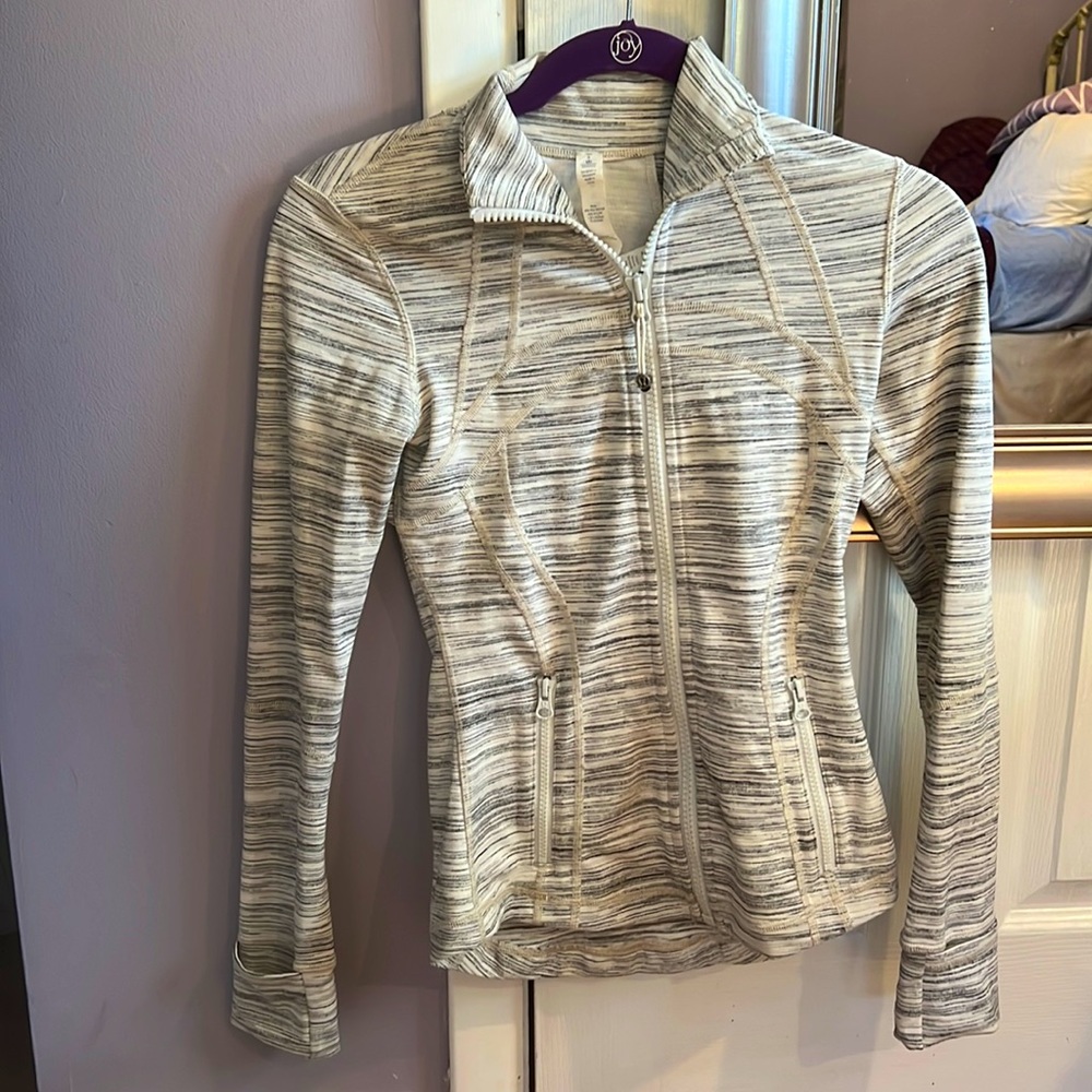 LuluLemon zip up